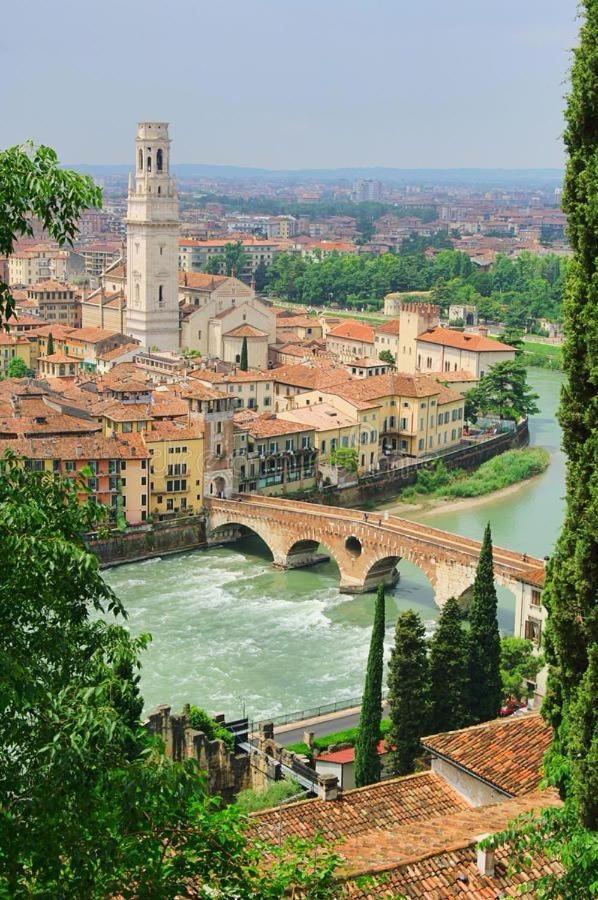 Apartmán Residenza Duomo Verona Exteriér fotografie